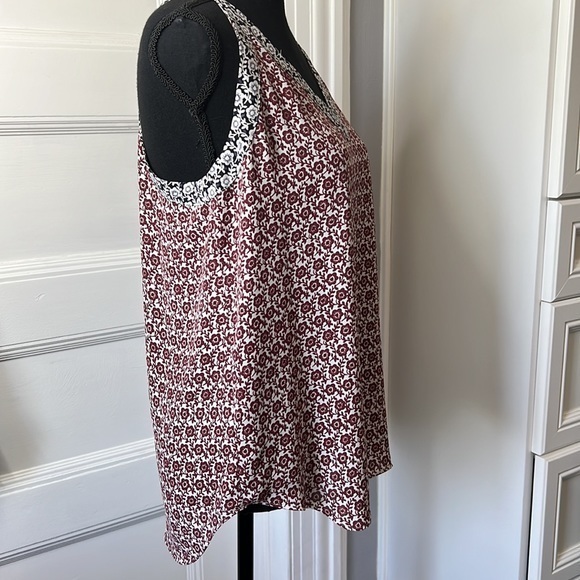 LOFT‎ SLEEVELESS TOP SIZE S - Picture 4 of 8